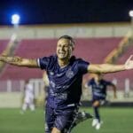 Confiança renova contrato com o lateral-direito Weriton para 2026