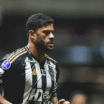 Hulk pode atingir marcas expressivas em clássico contra Cruzeiro