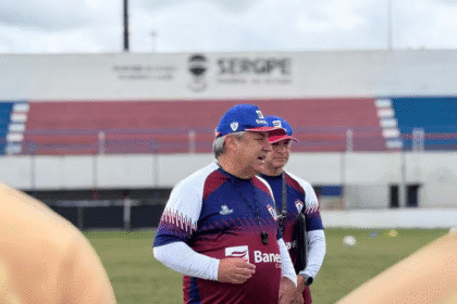 Diretoria do Itabaiana se despede do técnico Gilson Kleina