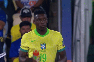 Luiz Henrique brinca sobre seus “quase gols” em vitória da Seleção