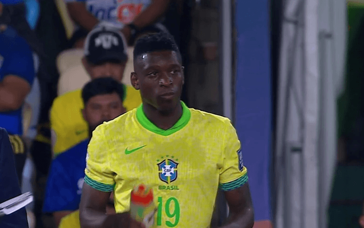 Luiz Henrique brinca sobre seus “quase gols” em vitória da Seleção
