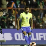 Lateral Vitinho é convocado para defender a seleção brasileira