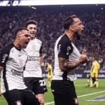 Corinthians volta a vencer em casa pelo Brasileirão após sete rodadas