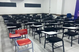 Jubs: com cadeiras vazias, campanha lembra vítimas de feminicídio