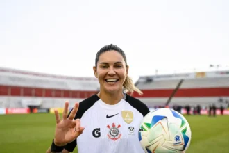 Corinthians goleia Boca Juniors e vai à semi da Libertadores Feminina