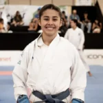 Atleta-estudante da UFPR compete nos JUBs por bicampeonato no karatê