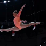 Flávia Saraiva vai à final da trave no Mundial de Ginástica Artística