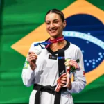 Milena Titoneli é prata no Mundial de taekwondo, o 3º pódio do Brasil