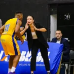 Primeira técnica mulher no NBB, Jelena Todorovic começa com pé direito