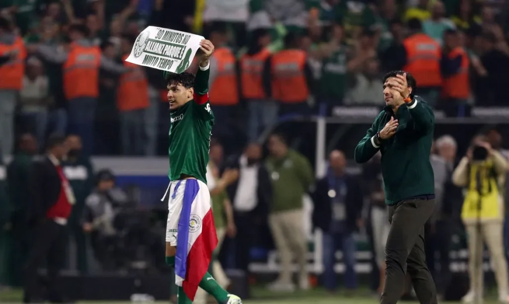 Palmeiras goleia LDU e enfrenta Flamengo na final da Libertadores
