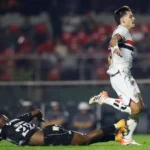 Derrota para o Ceará amplia série negativa do São Paulo e gera críticas de Sérgio Carvalho