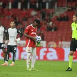 CBF divulga conversa do VAR sobre pênalti que definiu empate entre Inter e Corinthians