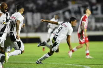 Ponte Preta poupa titulares e enfrenta Brusque com equipe reserva neste sábado