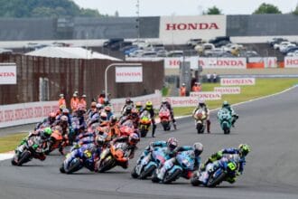 CEO da MotoGP nega boatos de desvalorização das categorias Moto2 e Moto3