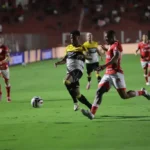 Criciúma busca empate em Goiânia e assume liderança provisória da Série B