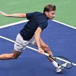Goffin elimina Shelton, enquanto Tien estreia com vitória no Masters 1000 de Xangai