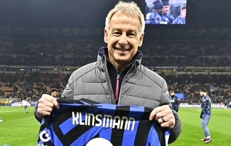 Klinsmann vê Brasil como principal favorito na Copa de 2026 e aposta em retorno de Neymar