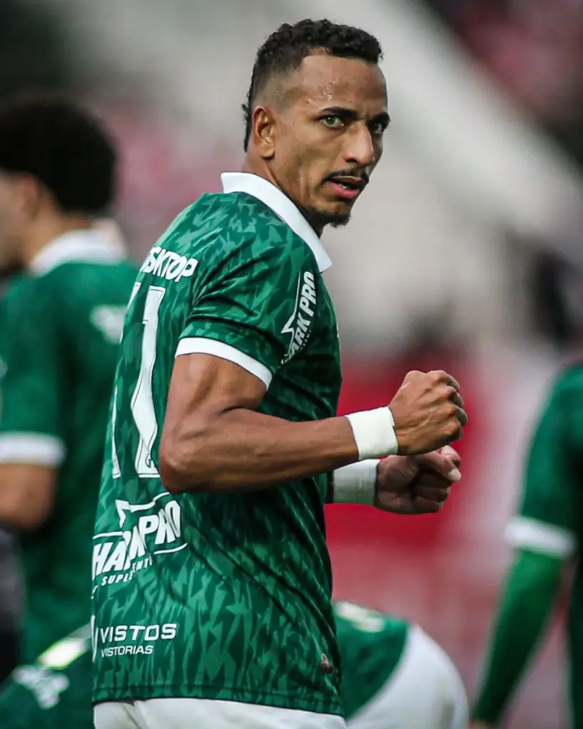 Guarani e Náutico empatam e decisão do acesso fica para a rodada final