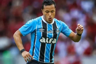Marlon critica arbitragem e CBF após derrota do Grêmio para o Bragantino