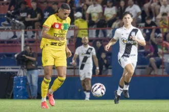 Ponte Preta utiliza reservas, perde para o Brusque e segue em busca da vaga na final da Série C