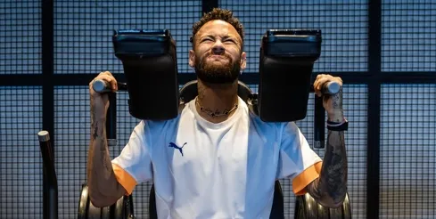 Neymar acelera recuperação e pode voltar ao Santos na reta final do Brasileirão