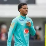 Rodrygo festeja volta à Seleção e promete entregar sua “melhor versão” nos amistosos na Ásia