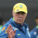 Problema em voo faz Joelinton e Bruno Guimarães atrasarem apresentação à seleção na Coreia do Sul