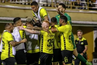 Rodolfo exalta triunfo do São Bernardo e pede concentração total na rodada decisiva da Série C