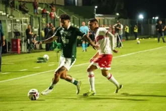 Viradas sobre Goiás e Criciúma embaralham topo da Série B; Botafogo deixa jejum para trás