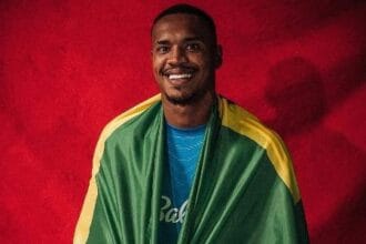Goleiro John comemora primeira convocação à Seleção e relata surpresa com telefonema