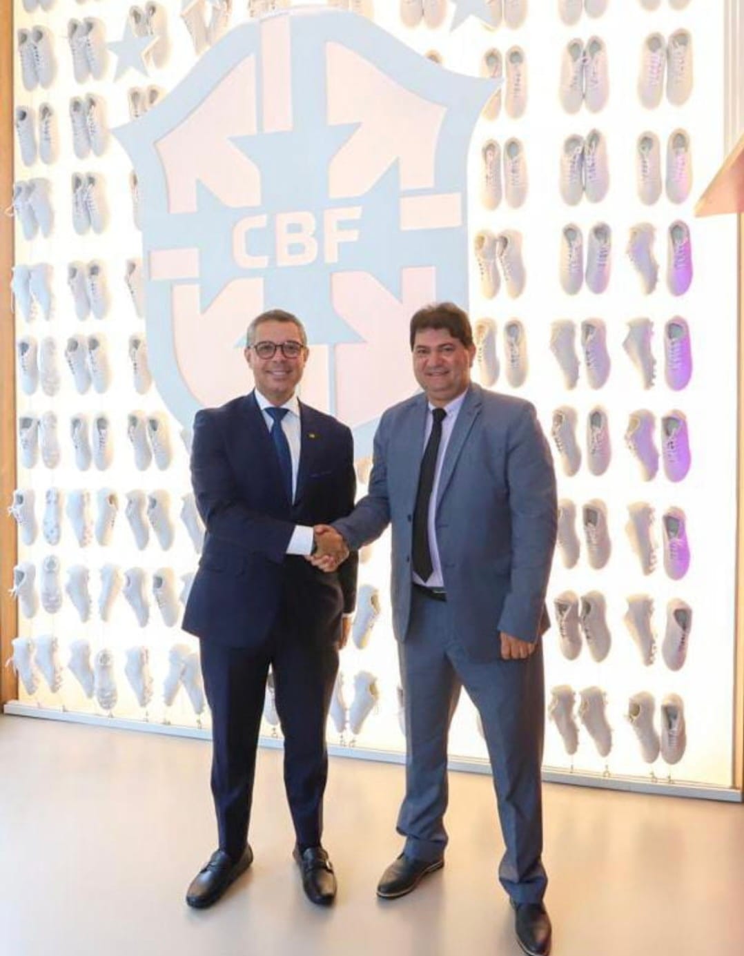 Governador de Sergipe visita CBF e negocia apoio ao futebol do estado