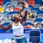 Gauff supera Zhang em 61 minutos e garante última vaga nas quartas em Wuhan