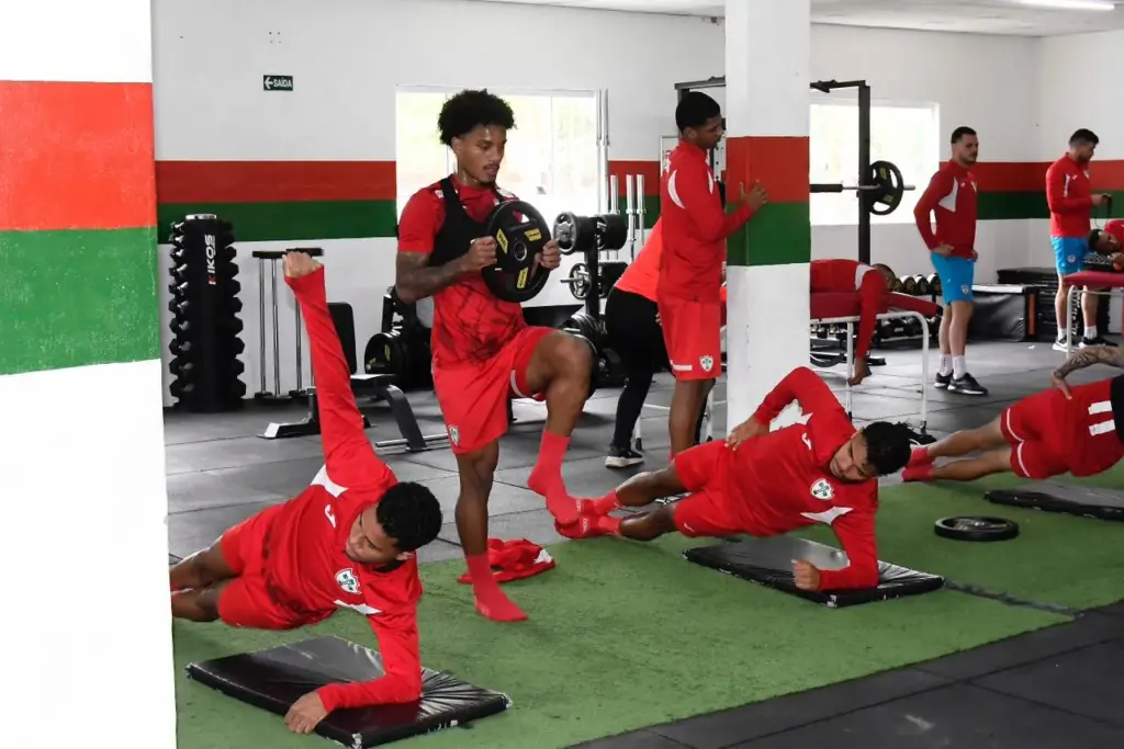 Portuguesa inicia pré-temporada de 2026 com treino intenso no CT do Parque Ecológico