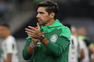Abel Ferreira celebra goleada, elogia Bruno Rodrigues e cobra apoio da torcida nos momentos adversos