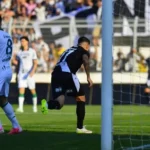 Ponte Preta supera Guarani por 2 a 0 e avança à final da Série C