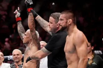 Charles Oliveira mira cinturão do UFC em duas etapas e coloca Max Holloway como primeiro alvo
