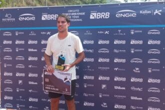 Eduardo Ribeiro vence Murkel Dellien de virada e conquista o ITF M25 do Rio