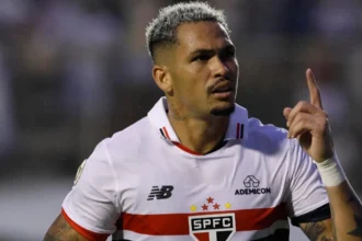 Vasco avalia investida em Luciano, atacante do São Paulo, para a próxima temporada