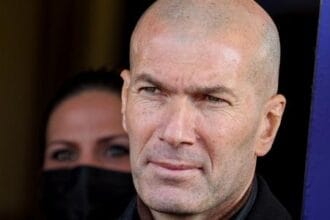 Zidane se diz emocionado com Lamine Yamal e exalta jovem do Barcelona