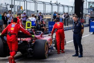Jacques Villeneuve afirma que Max Verstappen levará o título desta temporada de F1