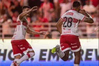 CRB vê dois gols anulados e empata com a Ferroviária em Maceió