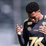 Santos estuda emprestar Luisão, zagueiro de R$ 10 milhões que virou última opção de Vojvoda