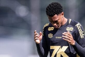 Santos estuda emprestar Luisão, zagueiro de R$ 10 milhões que virou última opção de Vojvoda