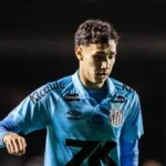 Santos recebe Corinthians pela 28ª rodada do Brasileirão; confira prováveis times e transmissão