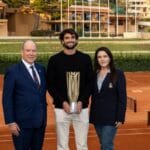 Príncipe Albert II recebe Valentin Vacherot após título em Xangai
