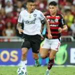 Botafogo e Flamengo duelam no Engenhão pela 28ª rodada do Brasileirão
