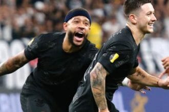 Corinthians leva Memphis e Garro para o banco, e Santos faz duas mudanças no clássico