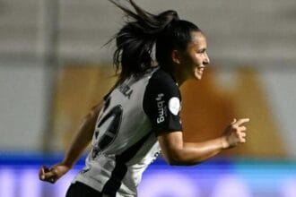 Corinthians vence Ferroviária nos pênaltis e avança à final da Libertadores Feminina