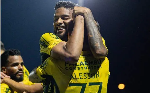 Quarta-feira de clássicos apresenta vitórias de Santos, Palmeiras e Flamengo; veja todos os placares