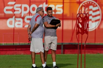 Náutico prepara renovação de contrato para até 13 atletas na próxima temporada